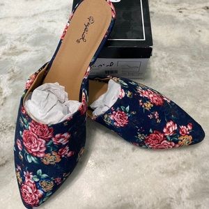 Qupid Floral mules. Never been worn. Size 10. I wear a 9.5 and they fit great